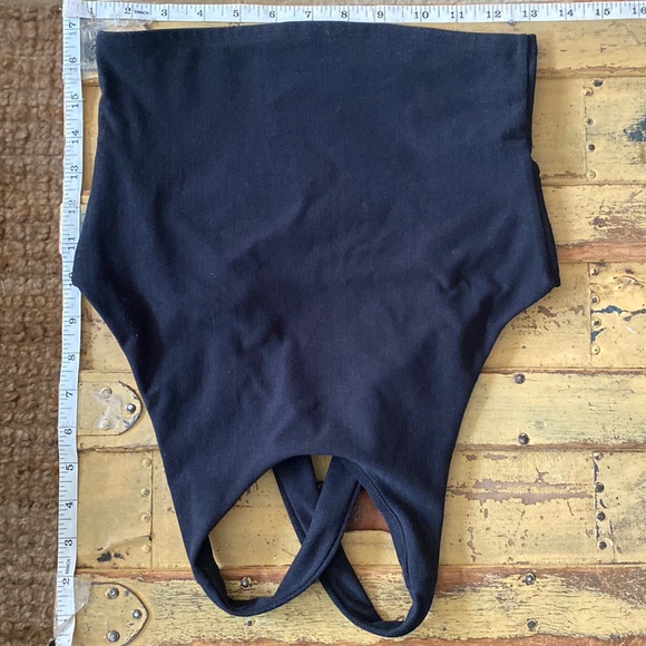 ABERCROMBIE & FITCH CROP TOP CROSS BACK TANK TOP BLACK XS - Picture 6 of 16